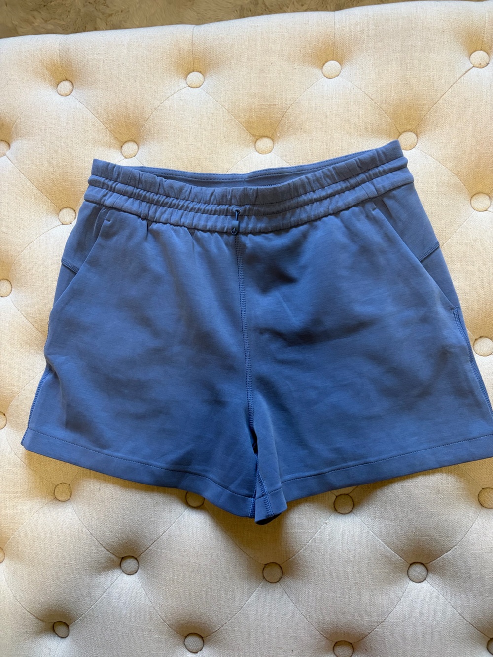 Lululemon Softstreme in Blue-size 8